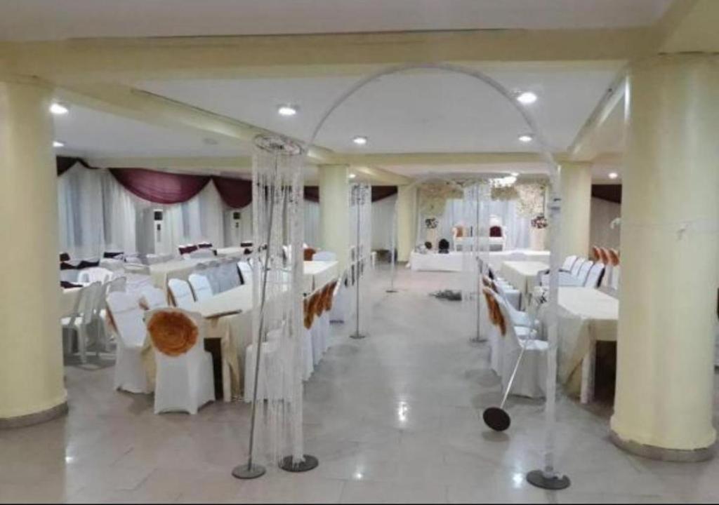 Presken Hotels Alade Avenue Ikeja Exterior photo