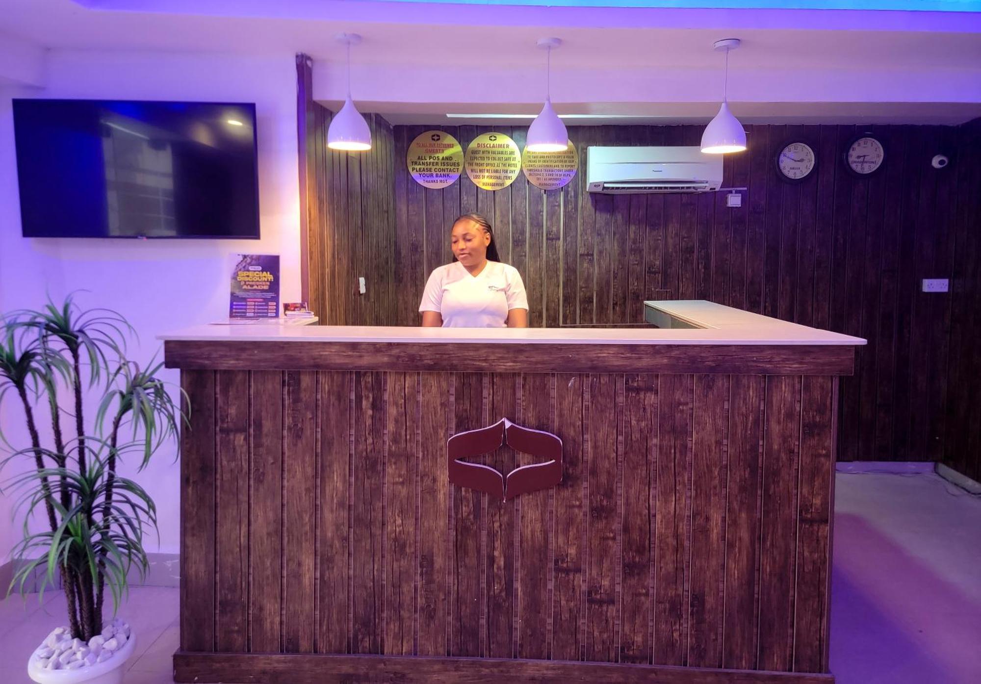 Presken Hotels Alade Avenue Ikeja Exterior photo